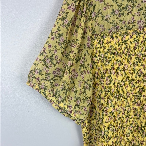 Torrid Yellow Ruffle Chiffon Floral Smocked Blouse. Size 3 - Picture 4 of 13
